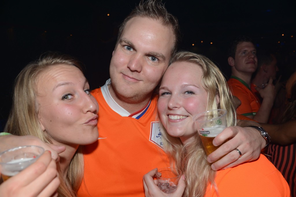 ../Images/Koningsnacht VdG 2015 368.jpg